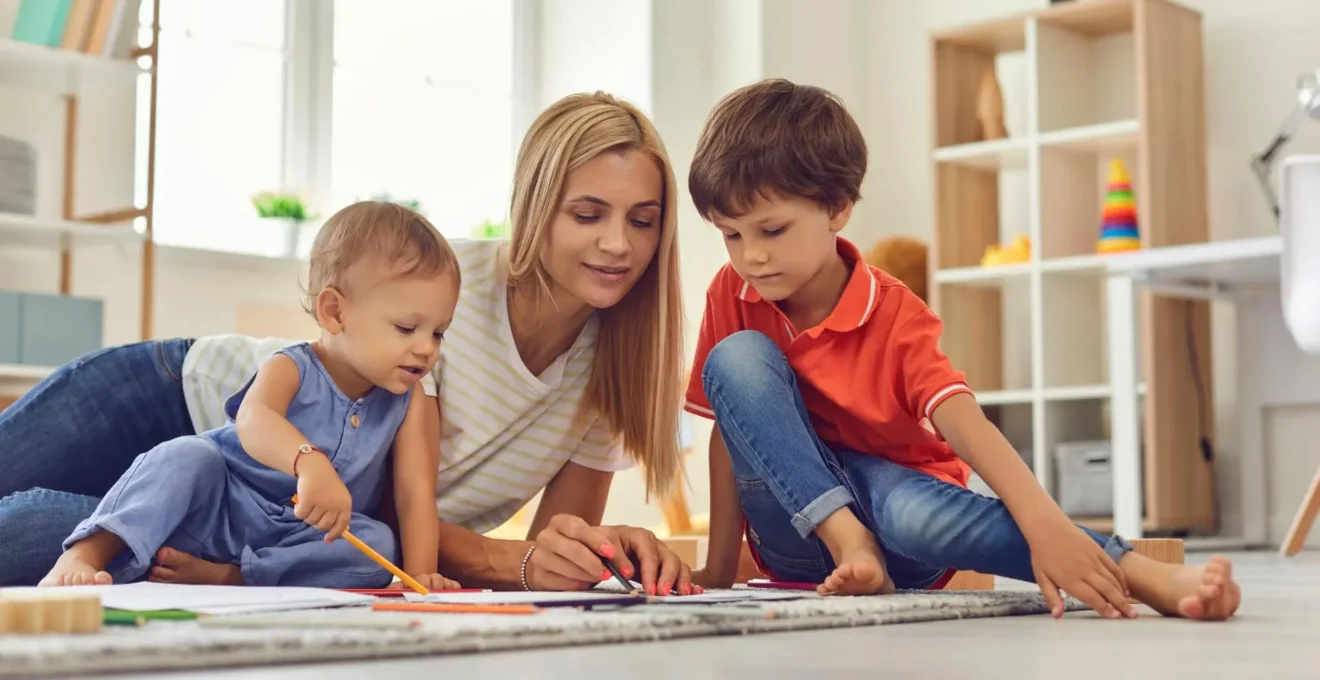 babysitting à Paris en France.png